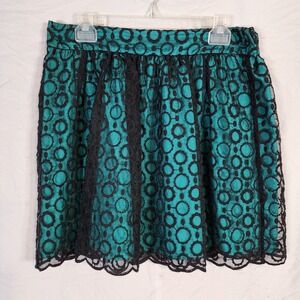 KENSIE Size Medium Black Lace Overlay Teal Green Geometric Pull On Mini Skirt